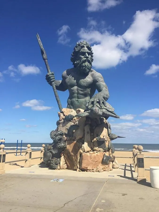 Hotel The Oceanfront Inn - Virginia Beach